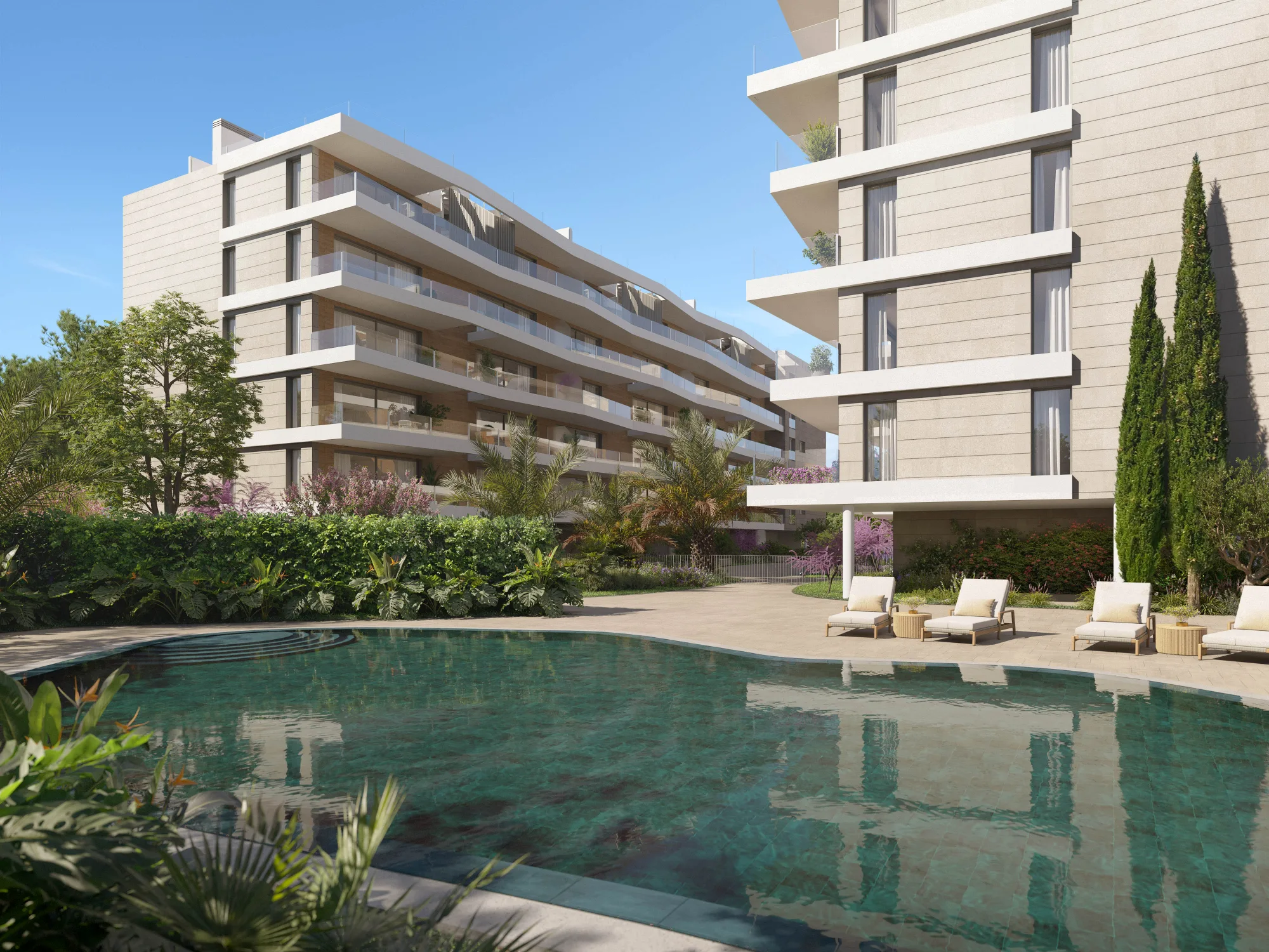 Vista exterior de la fachada moderna del complejo Breeze en Ibiza